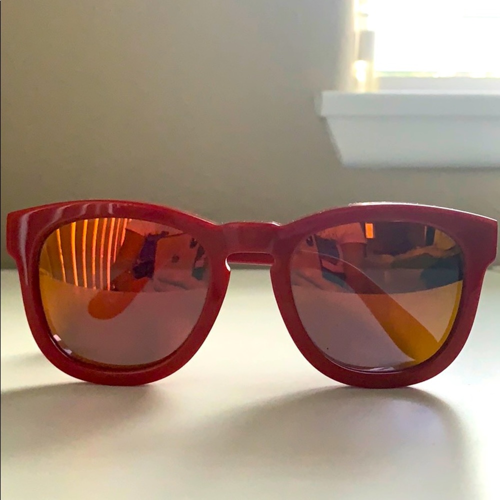 WILDFOX Red ClassicFox Sunglasses